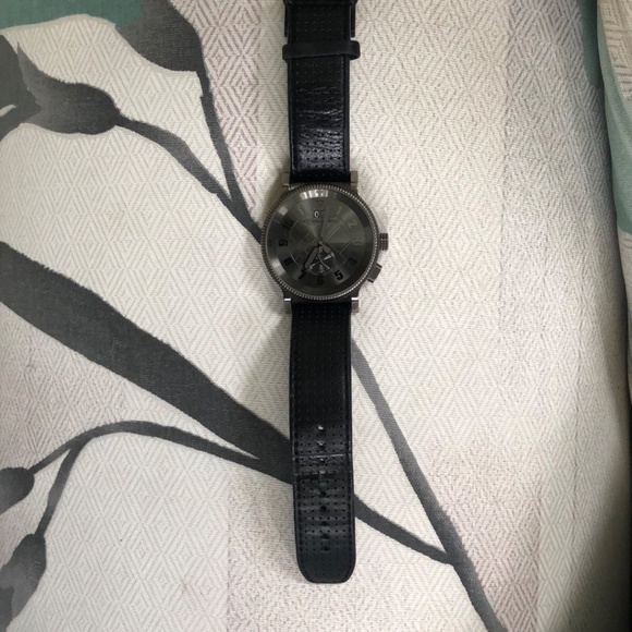 Burberry Authentic Mens Black Dial Analog Watch - Picture 13 of 13